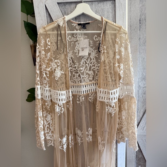 Stevie Nicks NWT *Forever 21 Elegant Sheer Lace Kimono- Really Pretty - Picture 2 of 16